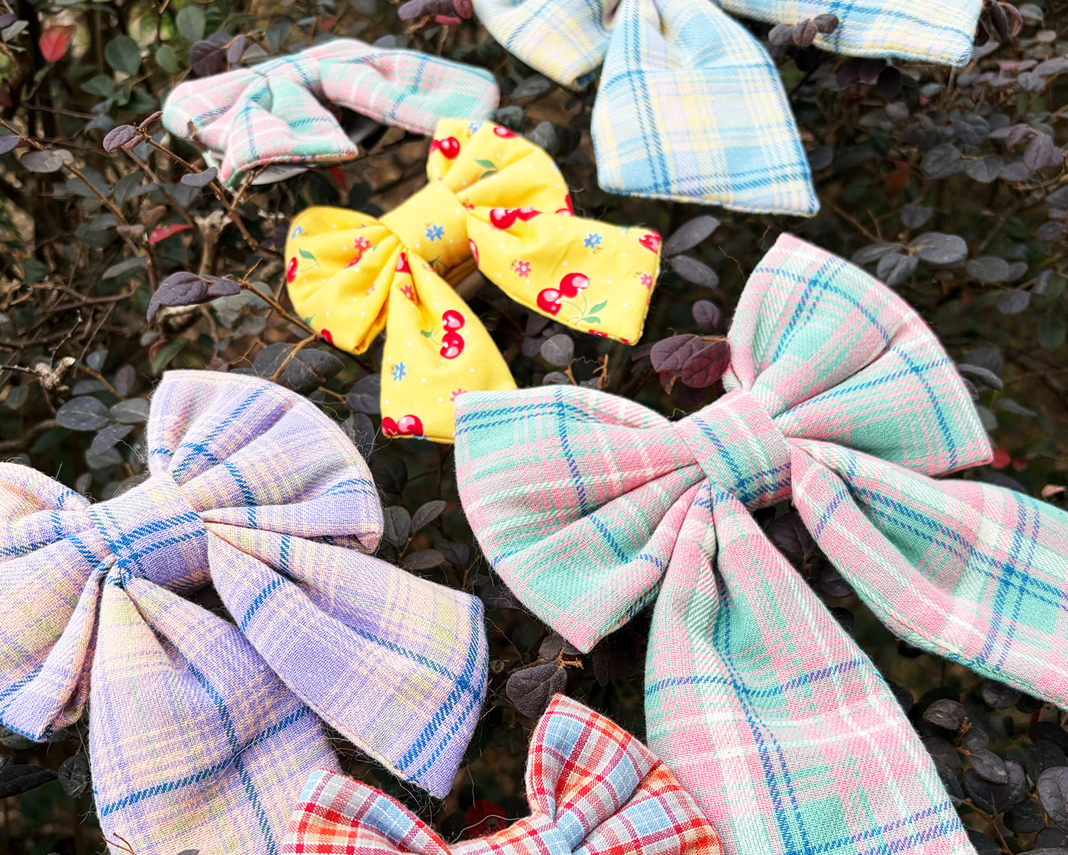 The Wagging Blue Sailor Bow